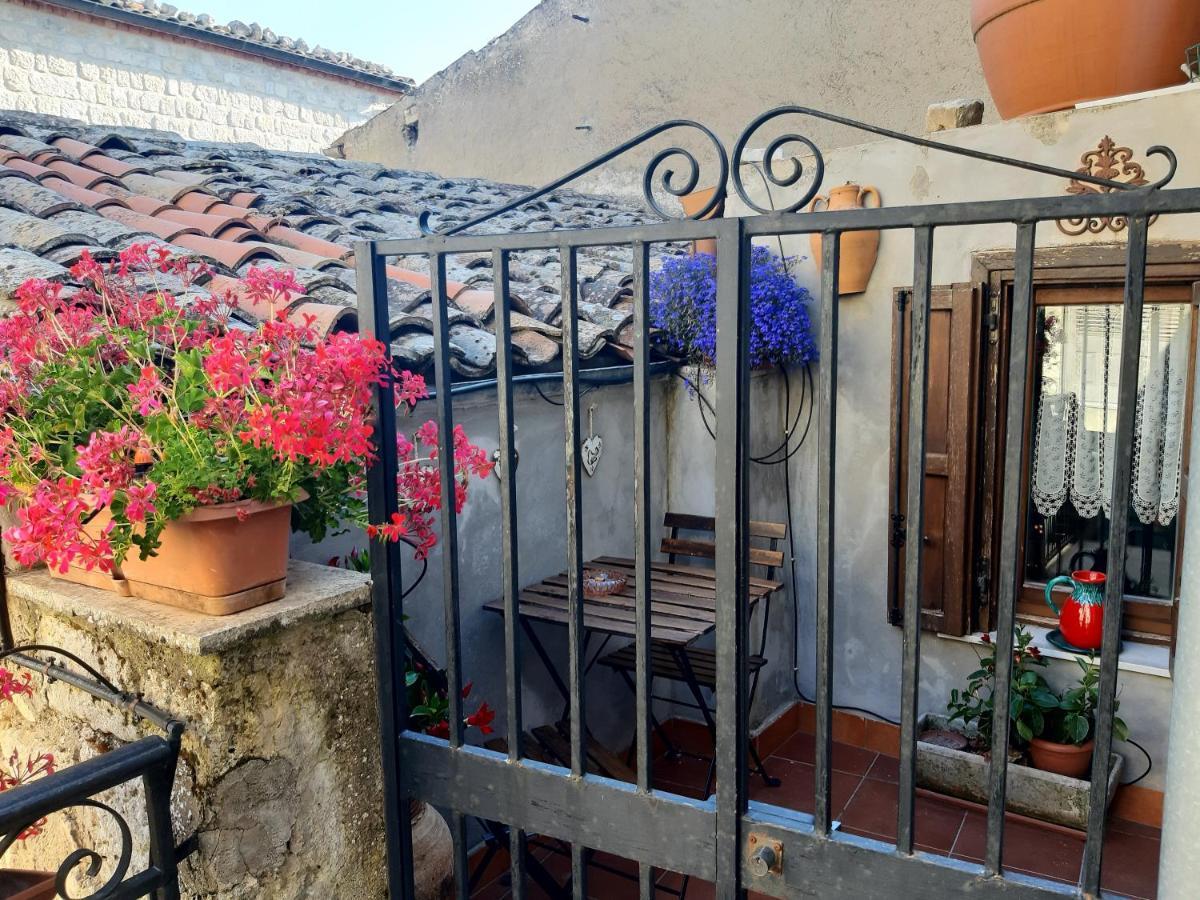 La Casa Del Pittore Di Petralia Petralia Soprana Eksteriør billede